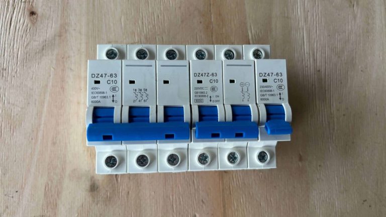 DZ47-63-Miniature-Circuit-Breakers