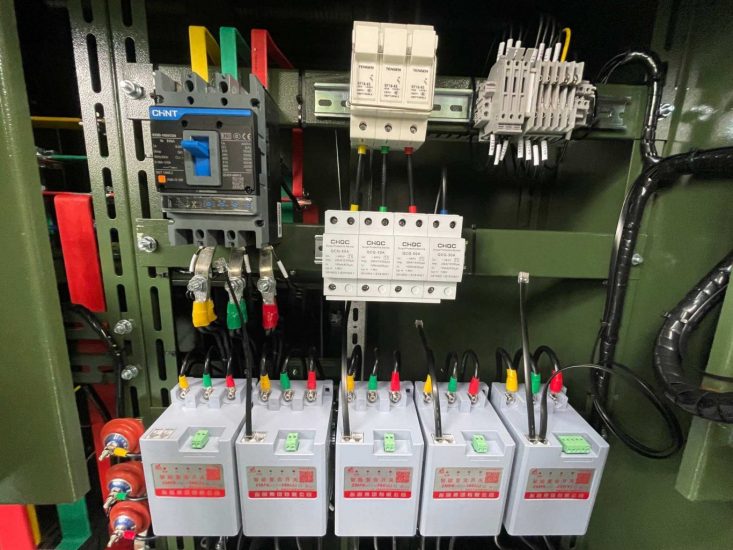 Internal structure of the power distribution cabinet