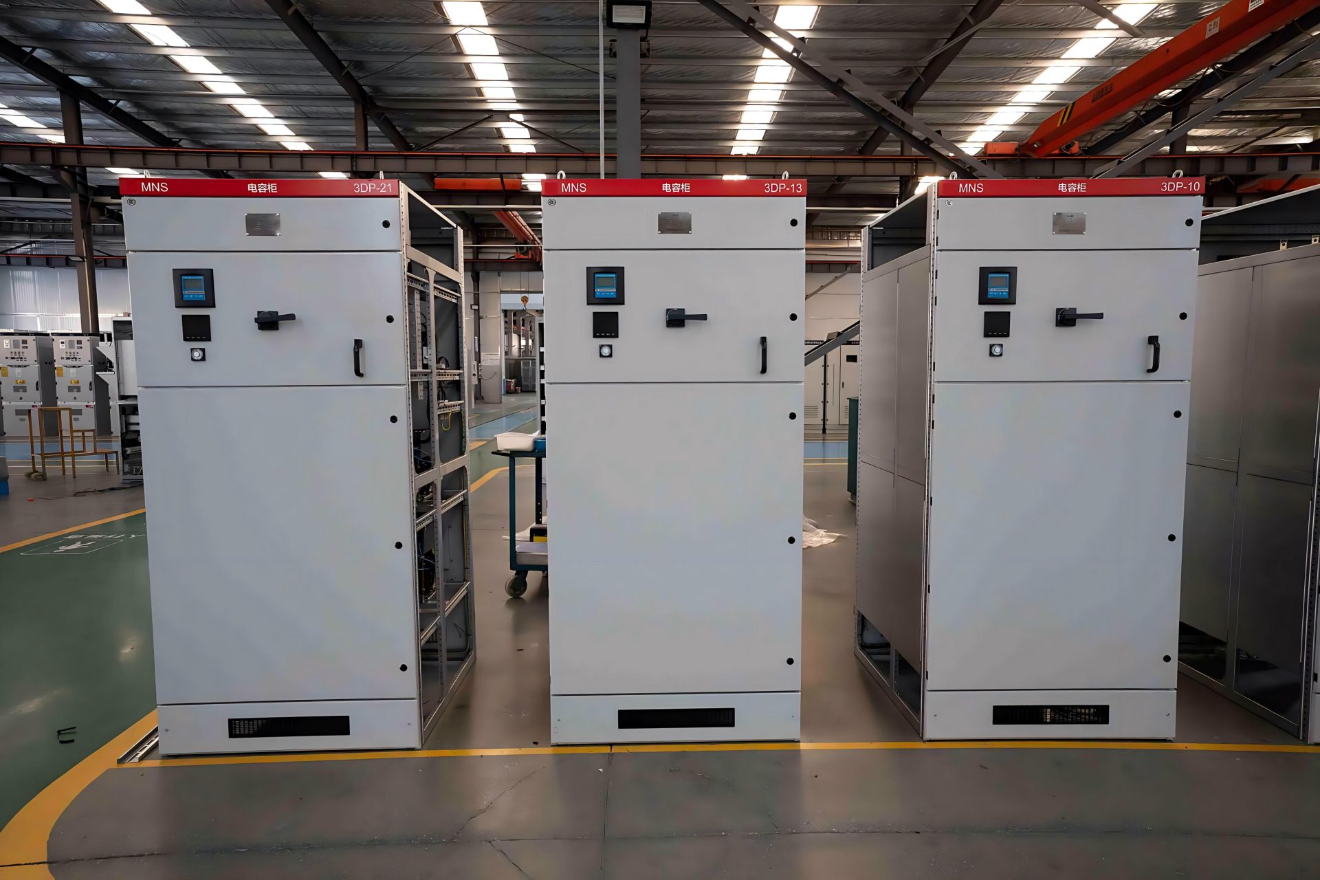 MNS low voltage capacitor bank switchgear in factory workshop