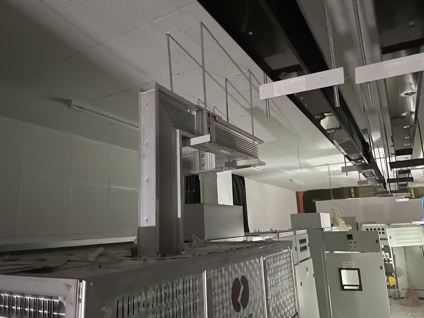 applications of low voltage busbar trunking