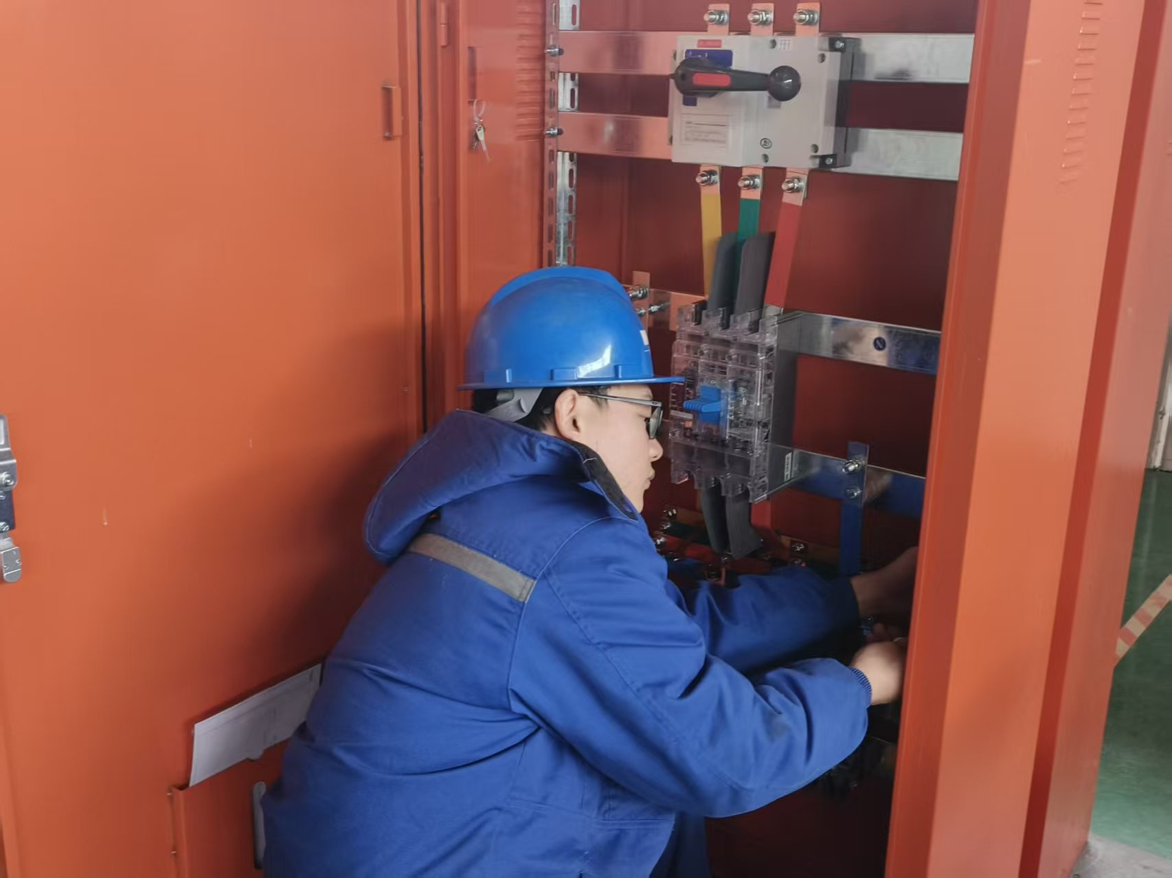 power distribution cabinets and boxes manufacturing capabilities