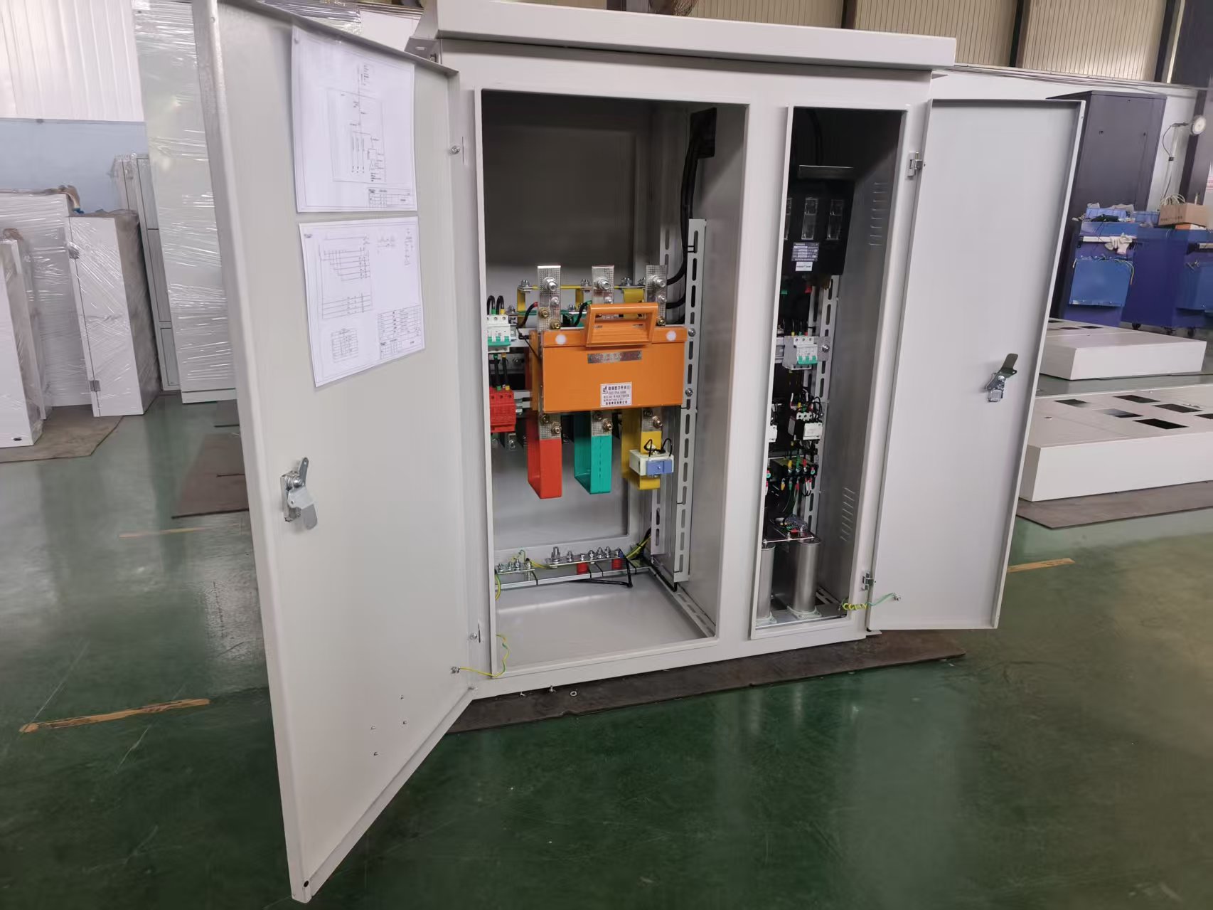 power distribution cabinets and boxes