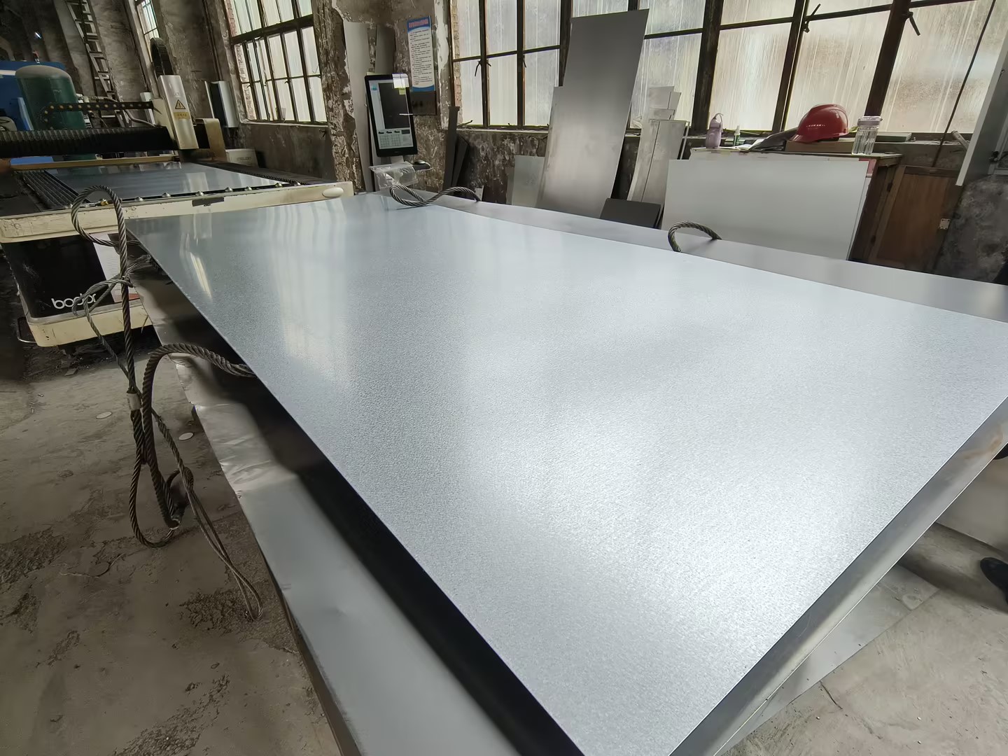 sheet metal cutting workbench